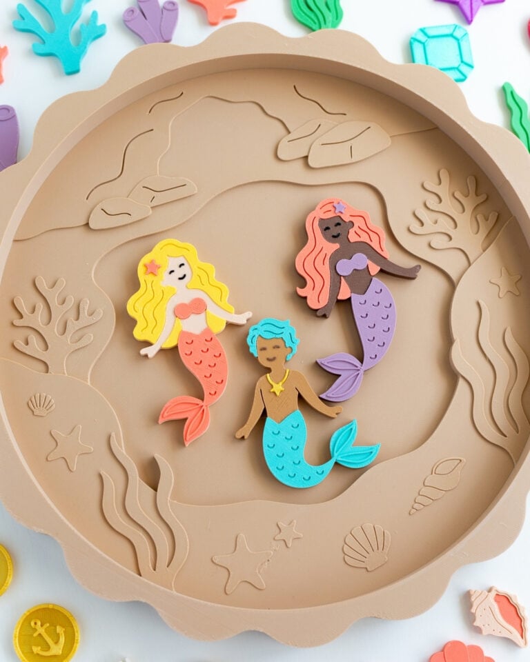 Treasure Trove: Play Tray + Minis